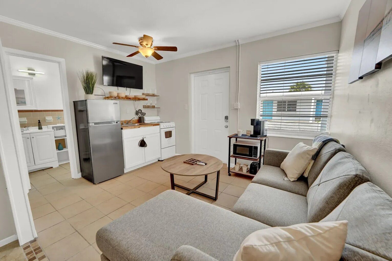 One Bedroom with Kitchen & Private Patio